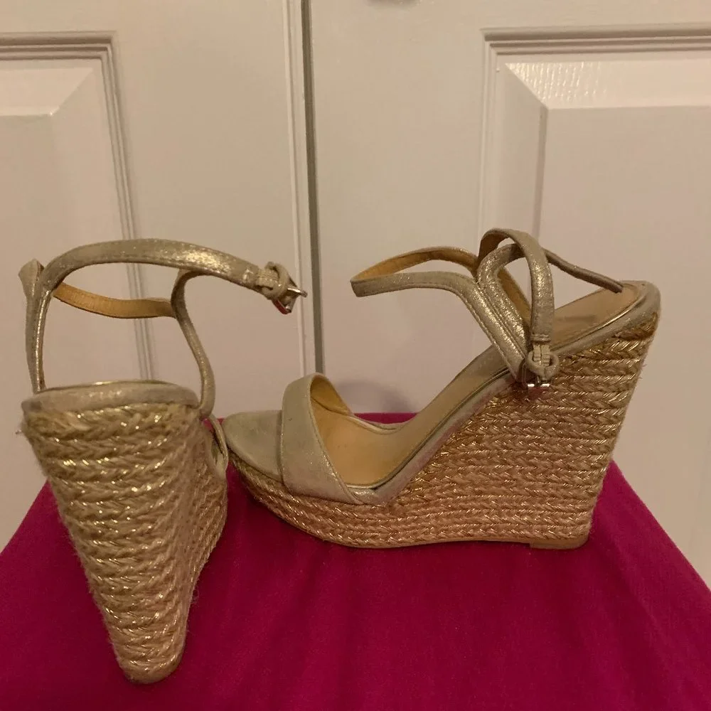 Badgley Mischka Wedges - Picture 2 of 6